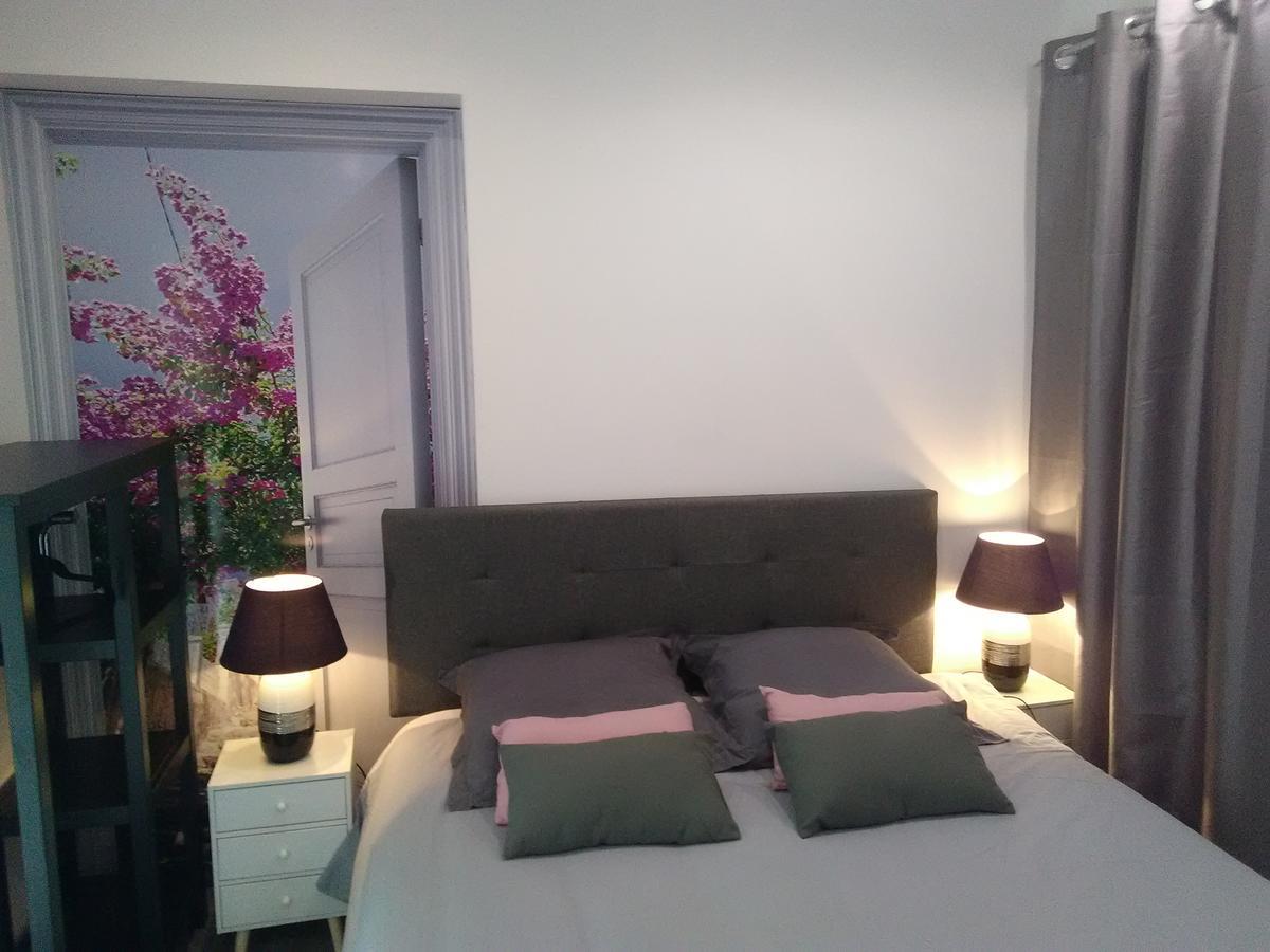 Chambre D'Hotes Les Macarons De Tata Sainte-Eulalie  ภายนอก รูปภาพ